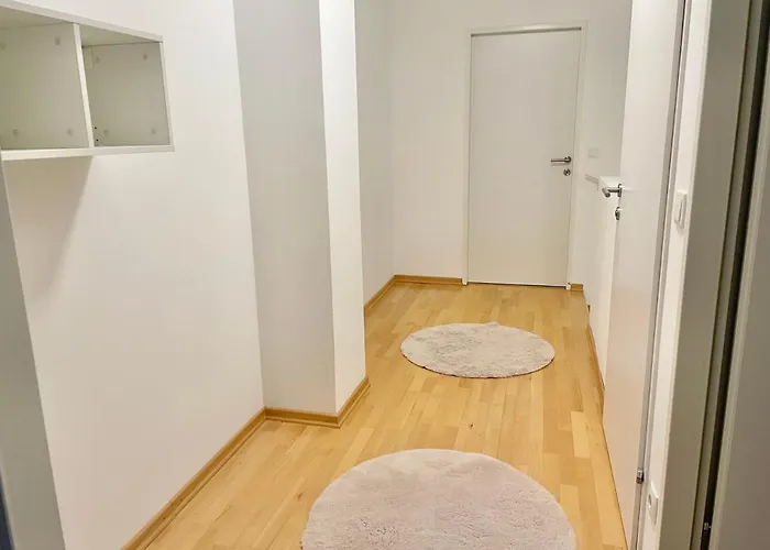 90 M2 Maisonette With Free Parking * Wien