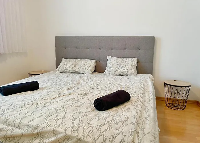 90 M2 Maisonette With Free Parking Apartment Wien