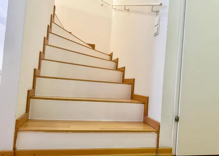90 M2 Maisonette With Free Parking * Wien